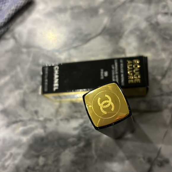 Chanel Rouge Allure Lipstick #99 (a soft blue red) - Picture 11 of 11